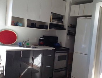 Cute n' Cozy for Solo guest, near seabus & Lower Lonsdale 2