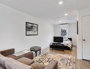 Cute Studio 7blocks from French Q steps to Jazz venues, free gated parking included 2