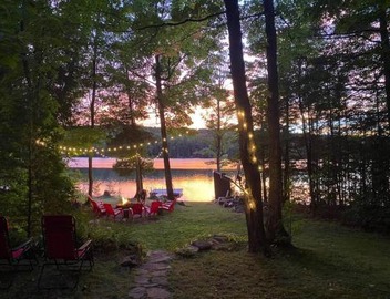 Dawson Loop Inn 3BR Lakefront Chalet Style Cottage 5
