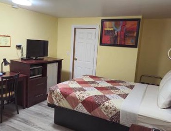 Deep River Motel 2