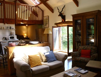 Delightful open plan barn conversion with piano in historic Dartmoor village 2