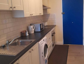 Delphi Cottage 5