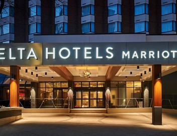 Delta Hotels by Marriott Toronto Mississauga 3