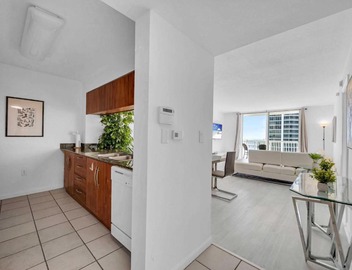 Deluxe 1 Bedroom Apartment Brickell Ocean View 3