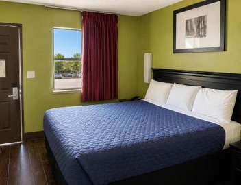 Deluxe Inn & Suites Corpus Christi I 37 3