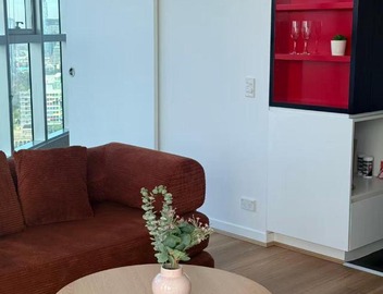 Designer 2BR with panoramic view Walk to Marvel Stadium 3
