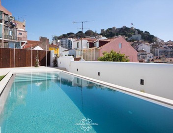 Designer Apartment with Pool by LovelyStay 2