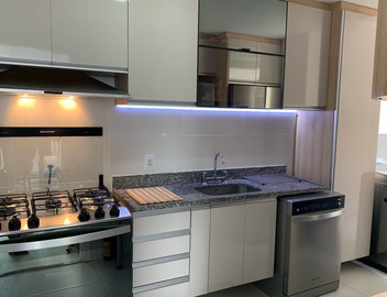 Designer Duplex 3bed 2.5 Bath Jacuzzi/Bbq - Cable tv - tours available 2