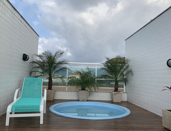 Designer Duplex 3bed 2.5 Bath Jacuzzi/Bbq - Cable tv - tours available 5