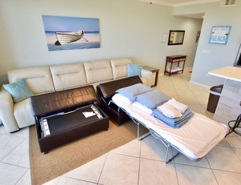 Destin West Gulfside #605 ~Free Beach Service! Amazing View! Lazy River & Pools! 4