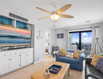 Direct Ocean Front 3BR/2BA Dog Friendly *OCEANFRONT* 3