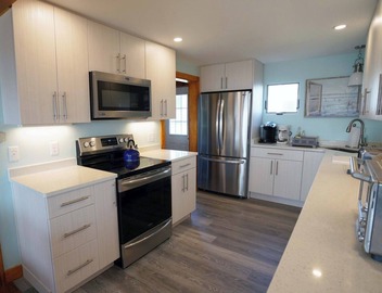 Direct Oceanfront/Beachfront Home in Saco, ME. Family Retreat sleeps 19 3