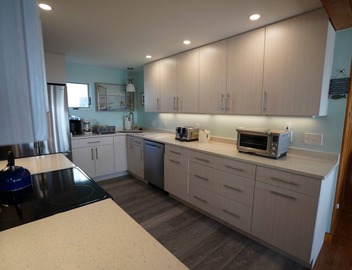 Direct Oceanfront/Beachfront Home in Saco, ME. Family Retreat sleeps 19 4