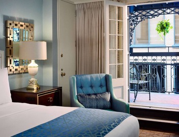 Discover Historic Homes in French Quarter! Pets Allowed, 4 onsite bars! 4