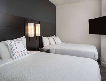 Discover the Heart of New Orleans! Outdoor Pool, Free Breakfast, Pets Allowed! 5