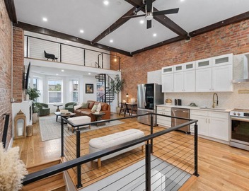 District Gojo A - Modern 3BR Loft with Rooftop 5