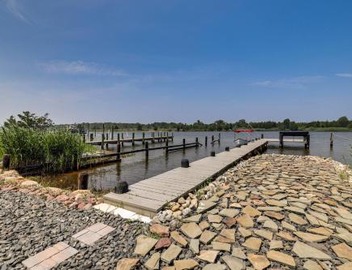 Dock + Backyard Bar: Spacious Barnegat Bay Retreat 3