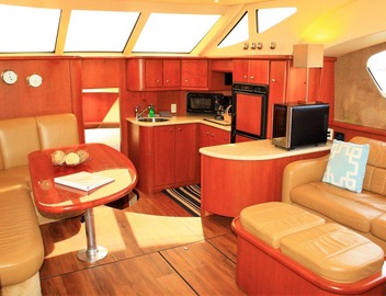 Dockside Boat & Bed Long Beach 5