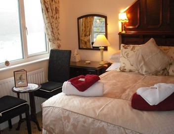 Dolphin Guest House 4