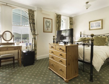 Dolphin Guest House 5