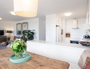 Double Bay three-bedroom apartment with pool 2