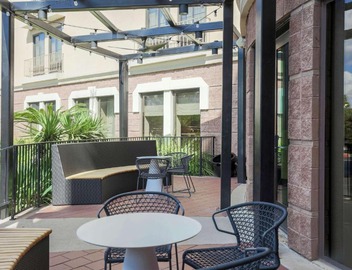 DoubleTree by Hilton Austin-University Area 4