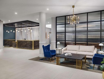 DoubleTree by Hilton Charlotte City Center 3