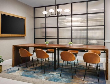 DoubleTree by Hilton Charlotte City Center 5