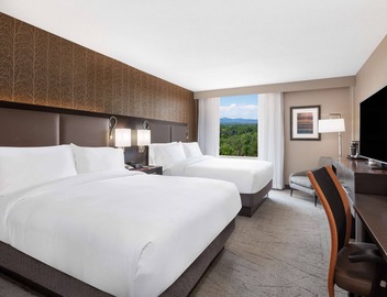 DoubleTree by Hilton Denver Cherry Creek 5