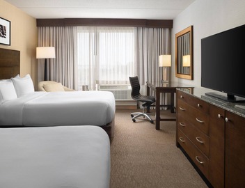 DoubleTree by Hilton Hotel Boston Bayside 2