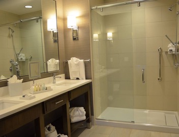 Doubletree By Hilton Reading 5