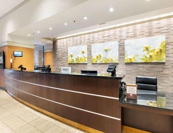 DoubleTree by Hilton San Diego-Mission Valley 4