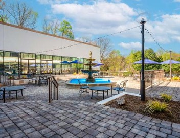 DoubleTree by Hilton South Charlotte Tyvola 4