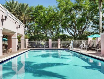 DoubleTree by Hilton Sunrise - Sawgrass Mills 3