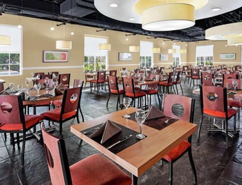 DoubleTree by Hilton Sunrise - Sawgrass Mills 4