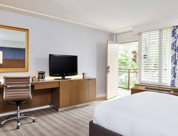 DoubleTree by Hilton Torrance - South Bay 4