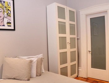 Downtown Beacon Hill, Convenient, Comfy Studio #1 2