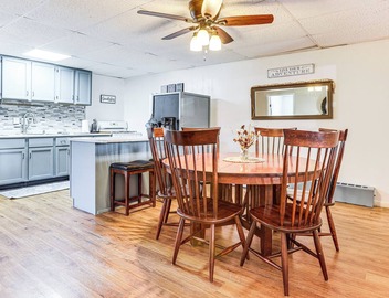 Downtown Beulah Pet-Friendly Apt Near Lake & Shops 4