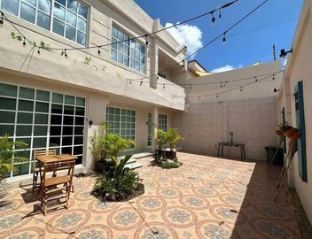 Downtown Cancún Studio · Steps to Mercado 28 4