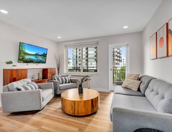 Downtown Condo Walk to Mercedes Benz Stadium 3