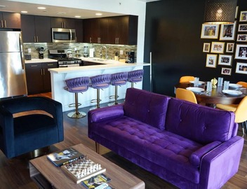 Downtown LA - Mamba Suite - Free Indoor Parking! 2