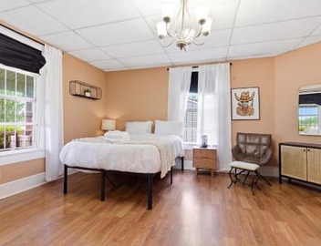 Downtown Lafayette 4BR Home with Parking 3
