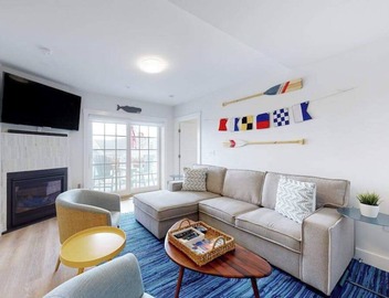 Dreamy ocean-view perch with furnished balcony & beach access - dog-friendly 3