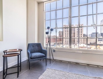DTLA 2BR | Rooftop Jacuzzi & Sunset Views! 2
