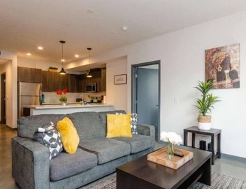 DTLA Bliss/2Bed Apt w Balcony & Rooftop pool/deck 3