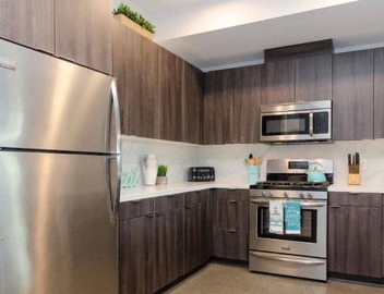 DTLA Bliss/2Bed Apt w Balcony & Rooftop pool/deck 4