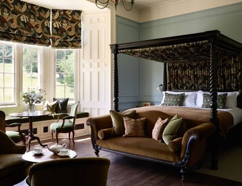 Dumbleton Hall 5