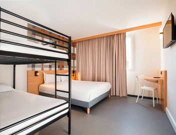 easyHotel Nice Old Town 5