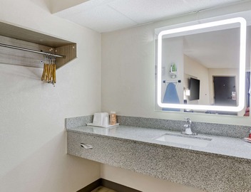 Econo Lodge Augusta, Downtown 4