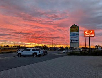 Econo Lodge 2